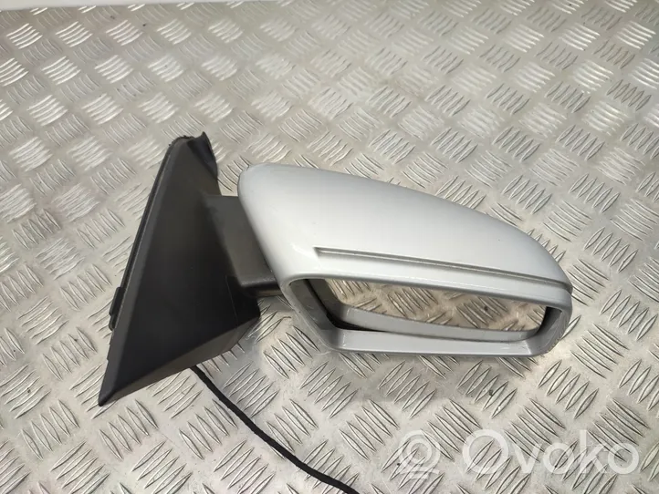Mercedes-Benz A W176 Front door electric wing mirror A1768100216