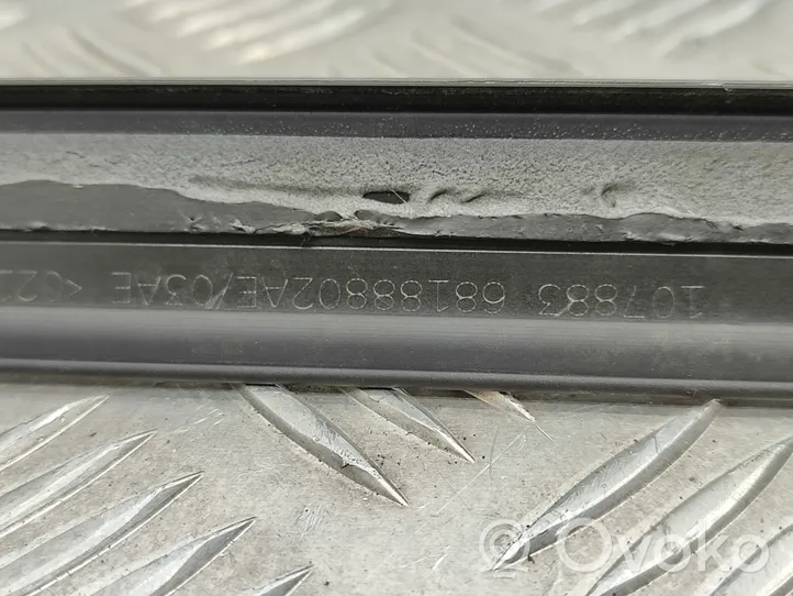 Chrysler Pacifica Rivestimento del vetro della portiera 68188802AE