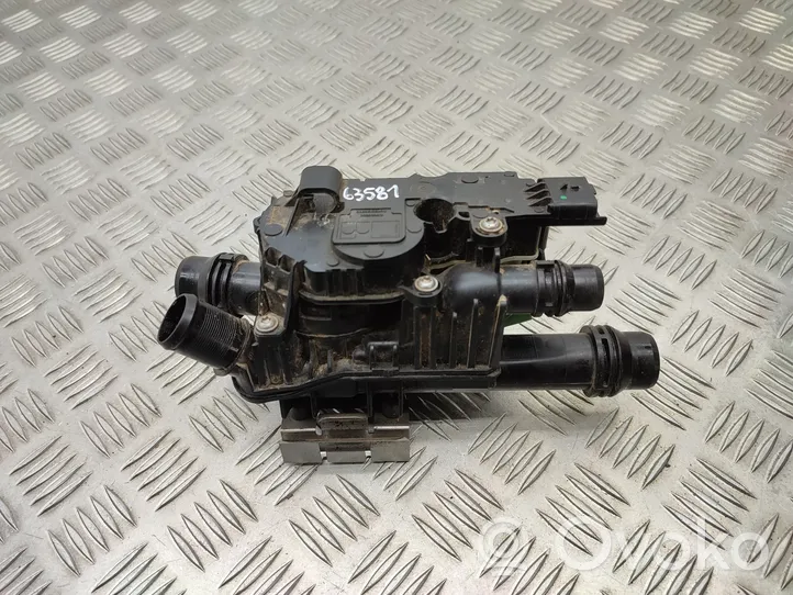 Citroen C4 Cactus Boîtier de thermostat / thermostat 