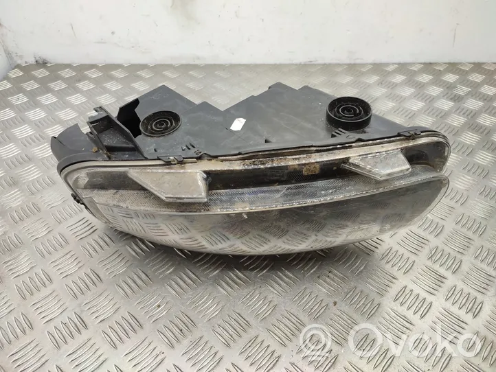 Citroen C4 Cactus Phare frontale 9800901380