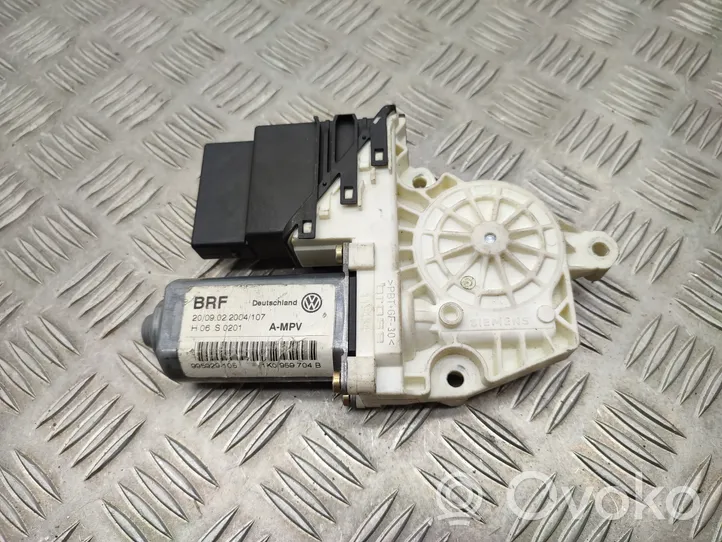 Volkswagen PASSAT B6 Rear door window regulator motor 1K0959704B