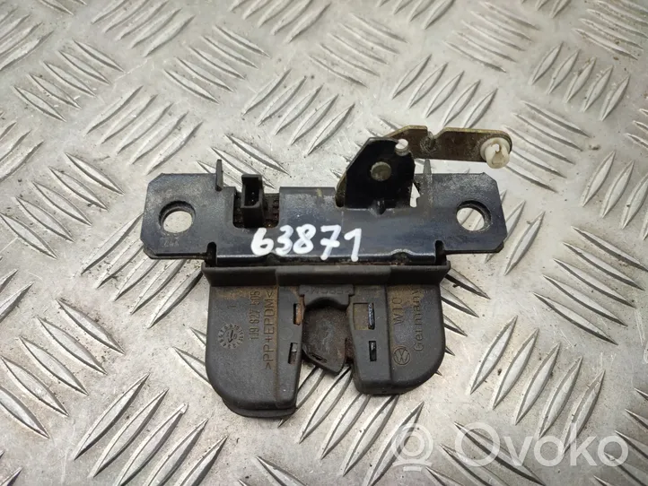 Volkswagen Golf IV Blocco/chiusura/serratura del portellone posteriore/bagagliaio 1J9827505