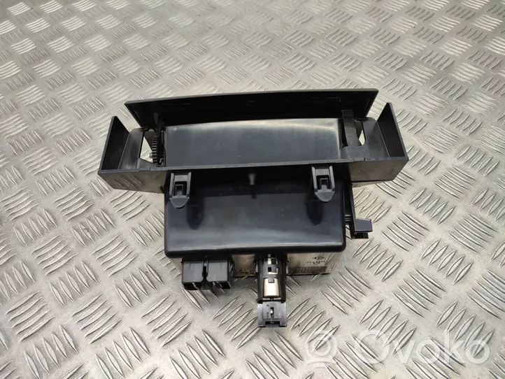 Opel Grandland X Glove box YP00054177