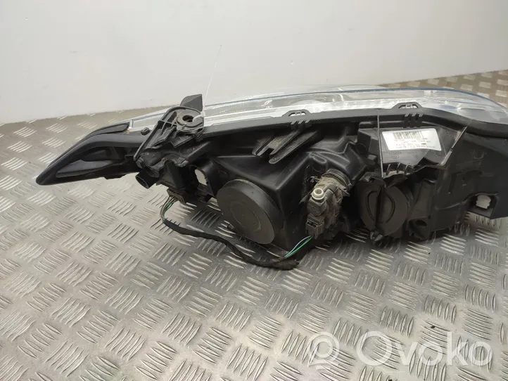 Renault Laguna III Lampa przednia 89901850