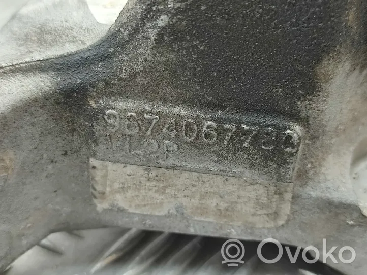 Citroen C4 II Picasso Wspornik / Mocowanie łożyska podpory wału napędowego 9674067780