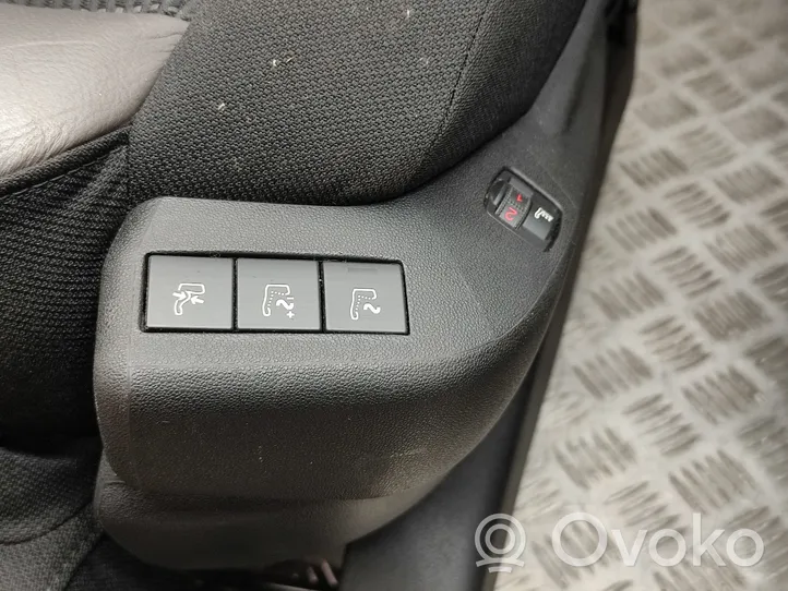 Citroen C4 II Picasso Seat set 