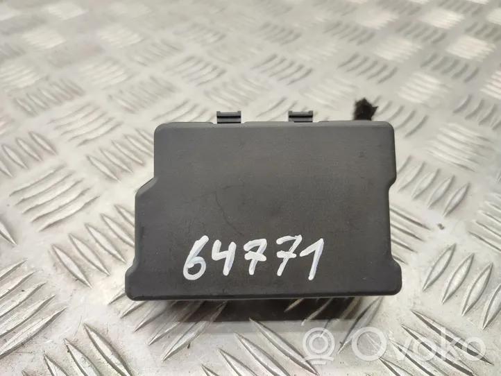 Citroen C5 Enchufe conector entrada auxiliar 96638354XT