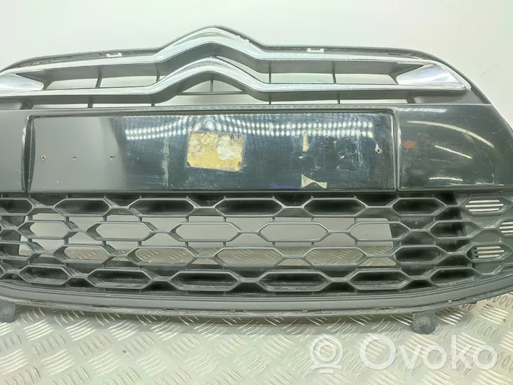 Citroen DS3 Maskownica / Grill / Atrapa górna chłodnicy 9687535477