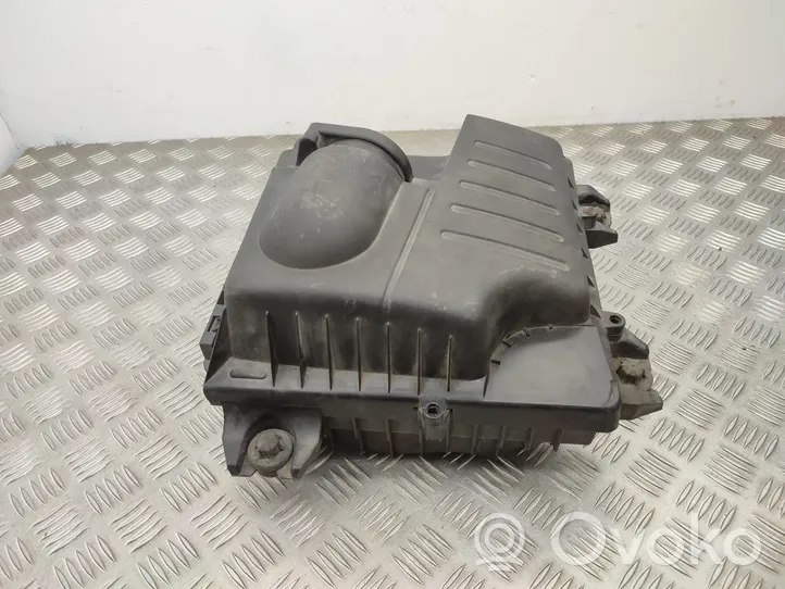 Opel Vivaro Scatola del filtro dell’aria 8200467321