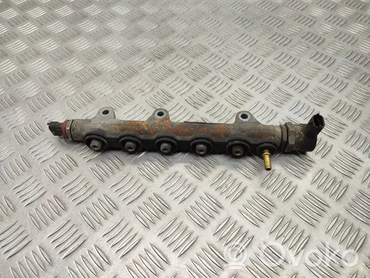 Opel Vivaro Fuel main line pipe 8200610770