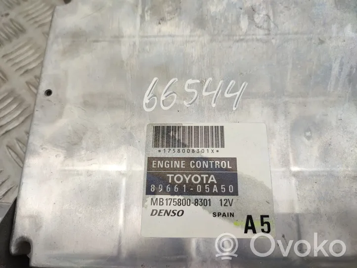 Toyota Avensis T250 Motorsteuergerät/-modul 8966105A50