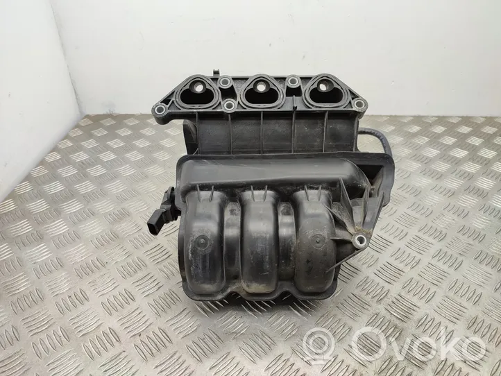 Volkswagen Polo V 6R Collettore di aspirazione 0261230095