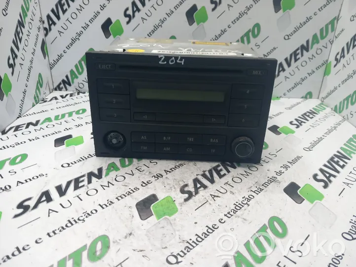 Volkswagen Fox Panel / Radioodtwarzacz CD/DVD/GPS 