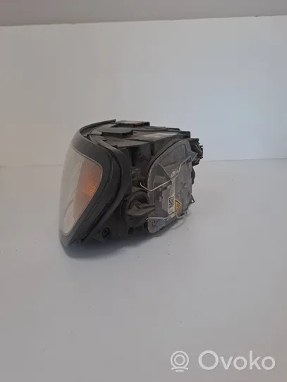 Volvo S40 Lampa przednia 31265698