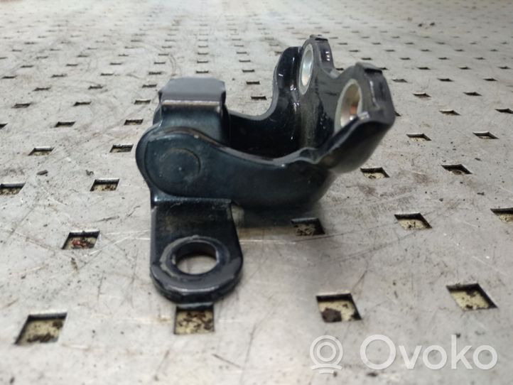 Toyota Verso Rear door upper hinge 