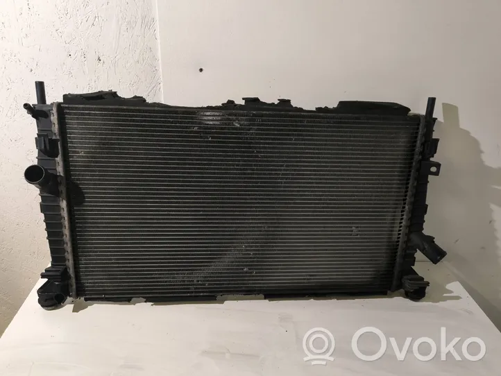 Ford Focus C-MAX Coolant radiator 3M5H8005TJ