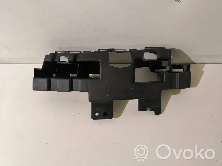 Ford Focus C-MAX Support de montage de pare-chocs avant 3M5117E857