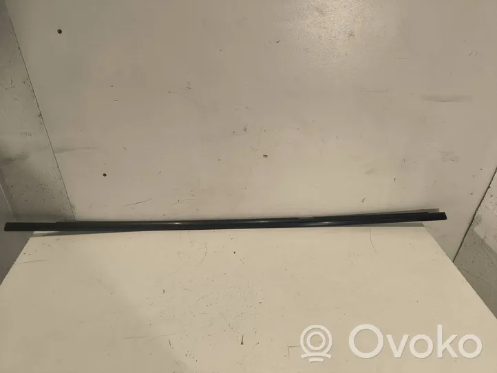 BMW X5 E70 Moulures des vitres de la porte arrière 7164531