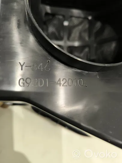 Toyota RAV 4 (XA50) Oro paėmimo kanalo detalė (-ės) G92D142010