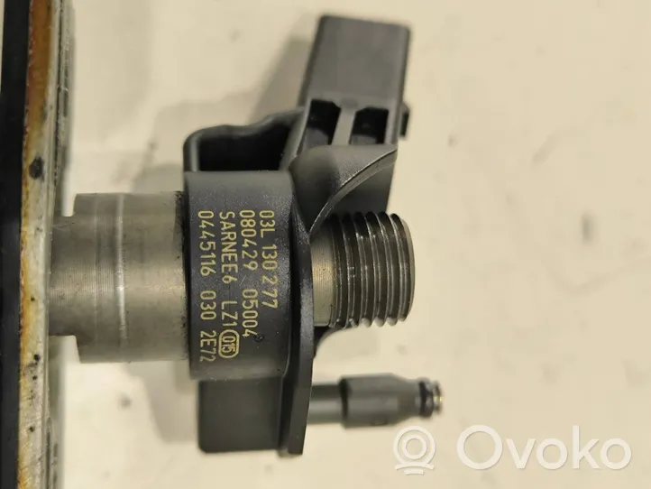 Volkswagen Golf V Fuel injector 03L130277