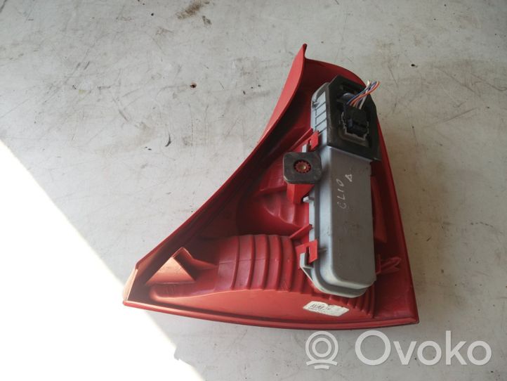 Renault Clio II Lampa tylna 8200071413