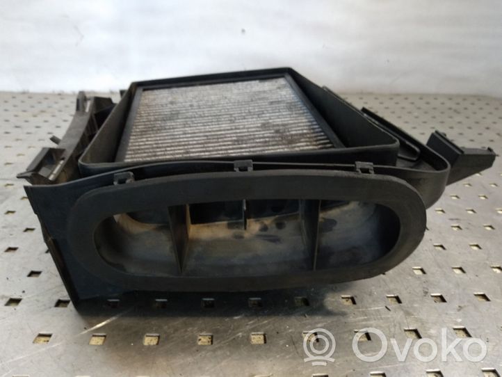 BMW 5 E39 Air filter box 