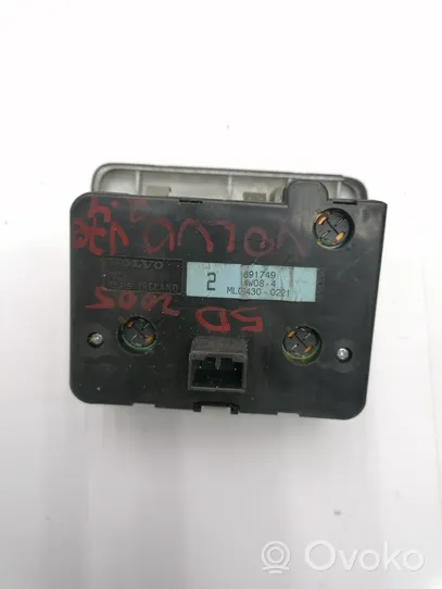 Volvo V70 Light switch 8691749