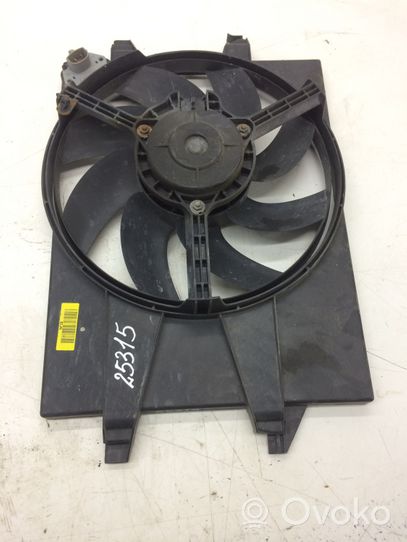 Ford Fiesta Convogliatore ventilatore raffreddamento del radiatore 8240368