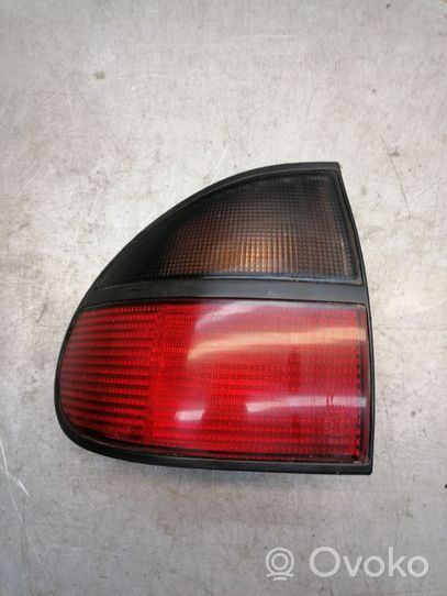 Renault Laguna I Lampa tylna 7700820052