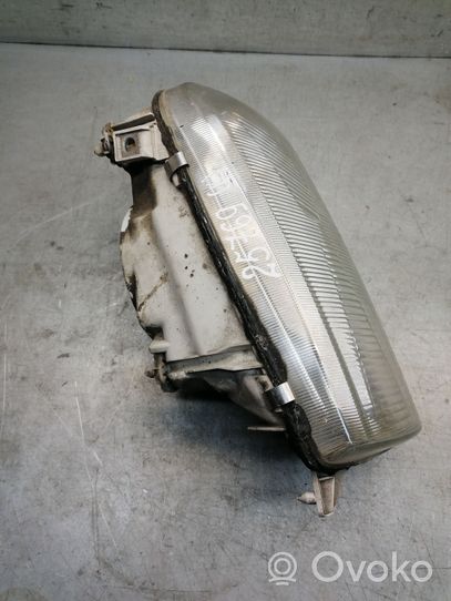 Volkswagen Vento Phare frontale 13905300L