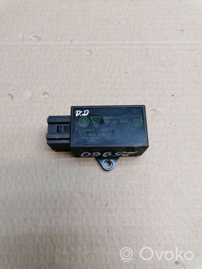 Volkswagen Phaeton Seat heating relay 7L0959772D