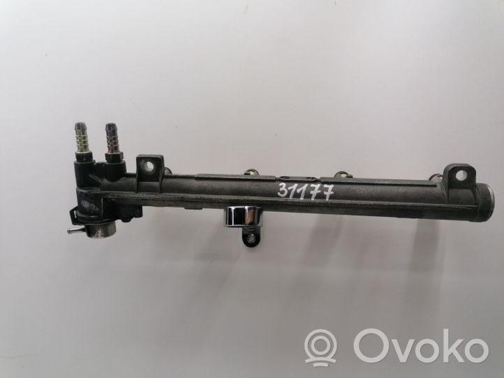 Volkswagen New Beetle Sprauslu komplekts 2280194A