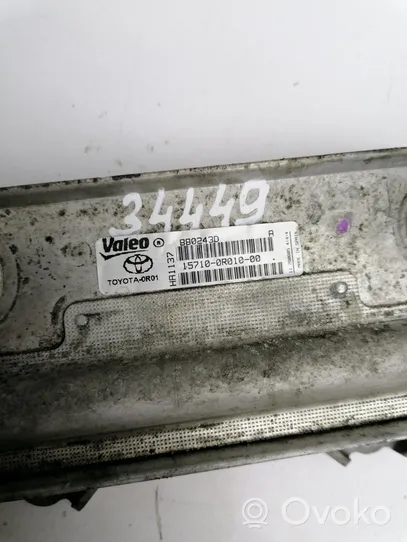 Toyota Avensis T250 Moottoriöljyn jäähdytinlaite 880243D