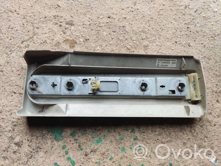 BMW 3 E30 Porte ampoule de feu arrière 1368825