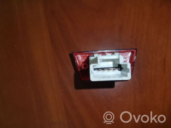 Peugeot 107 Hazard light switch 843320H010