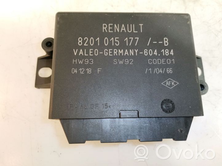 Renault Master III Unité de commande, module PDC aide au stationnement 8201015177