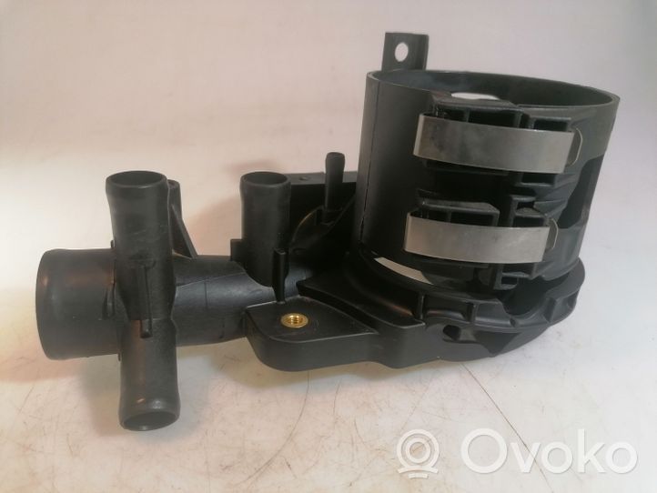 Mercedes-Benz GLE (W166 - C292) Staffa/supporto di montaggio del filtro carburante A6512001556