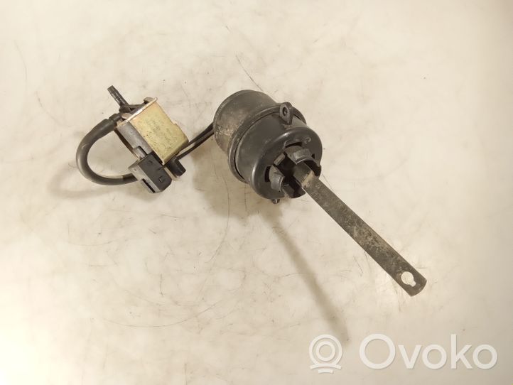 Volkswagen Transporter - Caravelle T4 Vacuum valve 028906283