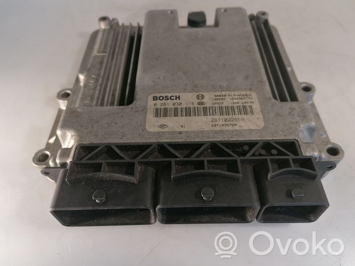 Opel Movano B Calculateur moteur ECU 237102265R