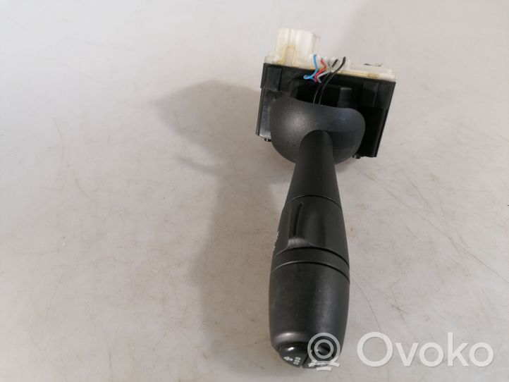 Opel Vivaro Wiper control stalk E10745574