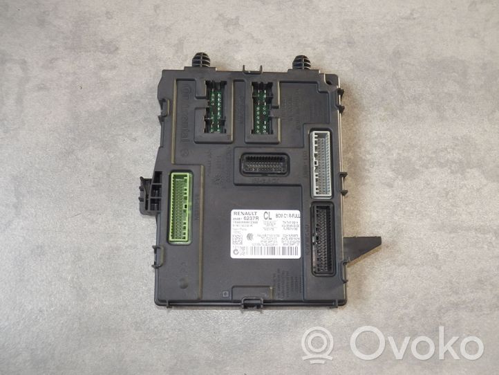 Renault Espace V (RFC) Module de fusibles 284B16237R