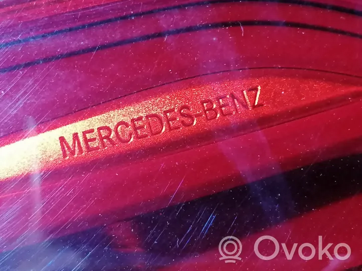 Mercedes-Benz S W222 Feux arrière / postérieurs A2229065501