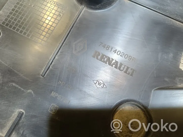 Renault Master III AdBlue-nestesäiliön pidike 748140209R
