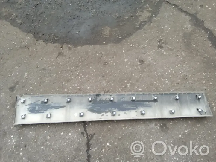 Opel Vivaro Sliding door trim (molding) 768556674R