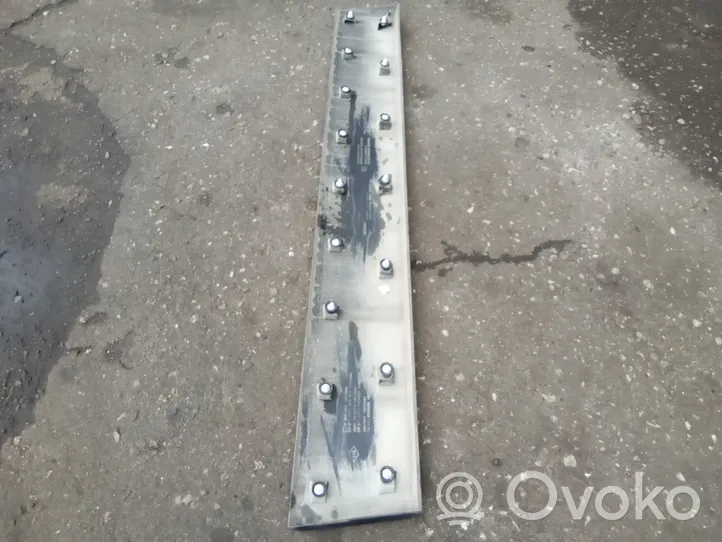 Opel Vivaro Sliding door trim (molding) 768556674R