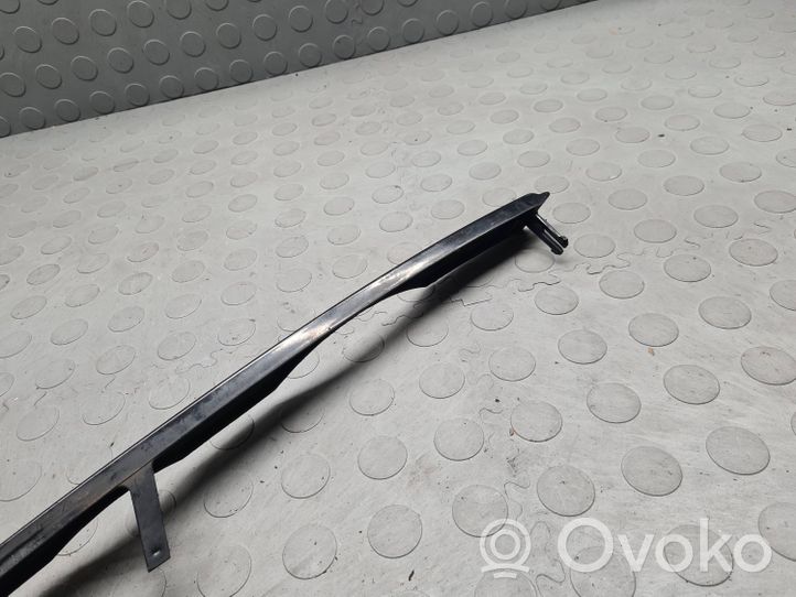 BMW X5 E53 Rivestimento sotto il faro/fanale 8402648