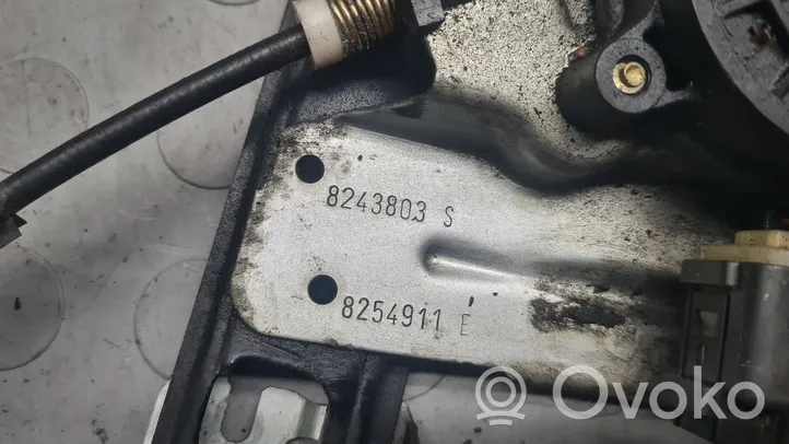 BMW X5 E53 Mécanisme de lève-vitre avec moteur 8243803