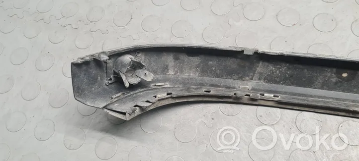 BMW 7 E38 Modanatura della barra di rivestimento del paraurti anteriore 8125412