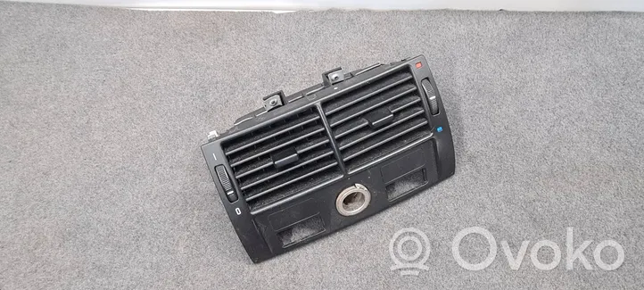 BMW X5 E53 Griglia di ventilazione posteriore 8370910