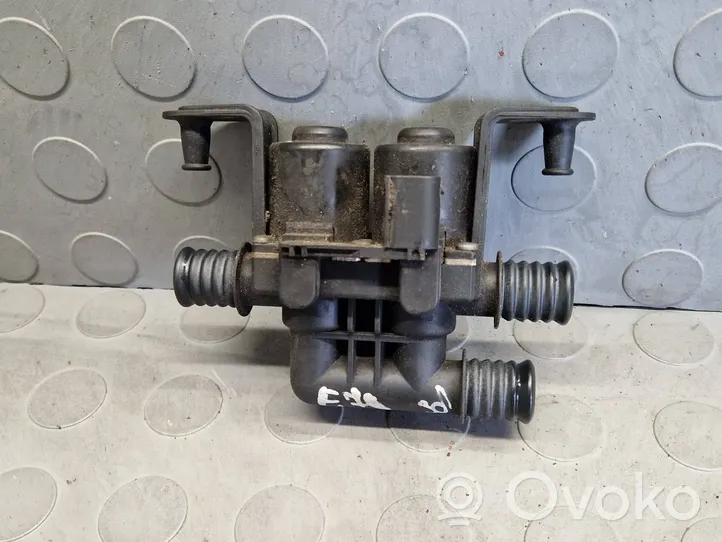 BMW X5 E70 Coolant heater control valve 6910544